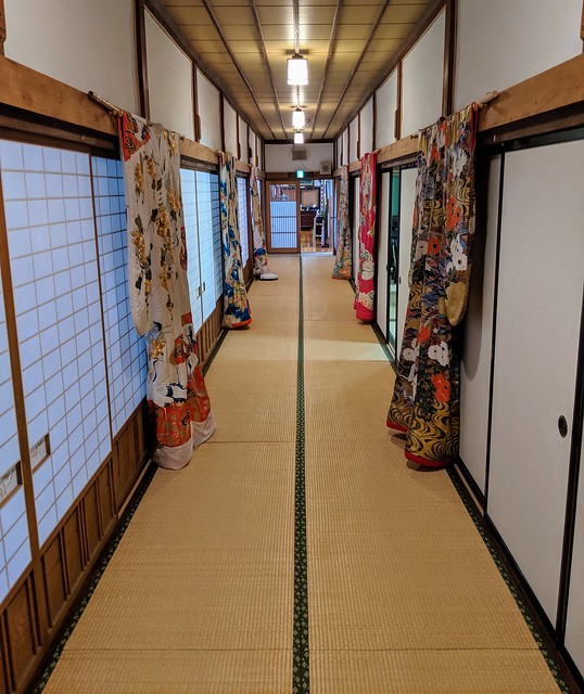 Bout to have some temple lunch in the mountains