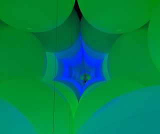 Art - Green balls