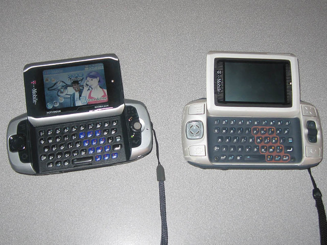 T-Mobile Sidekick 3 vs Sidekick 2