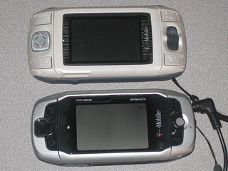Tech - T-Mobile Sidekick 2 vs Sidekick 3