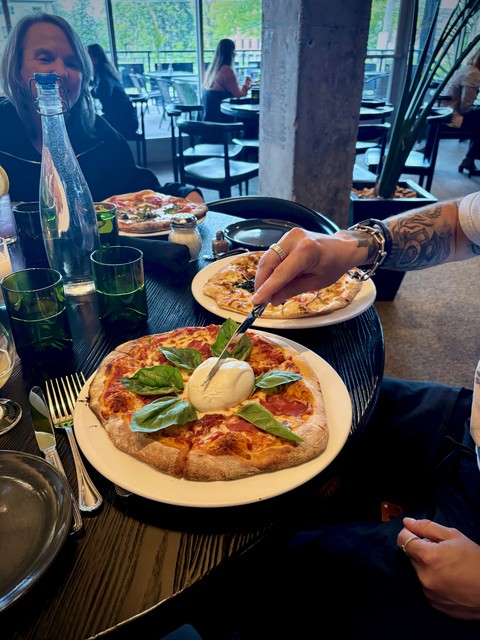 Burrata pizza time