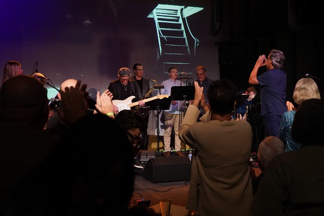 Standing Ovation