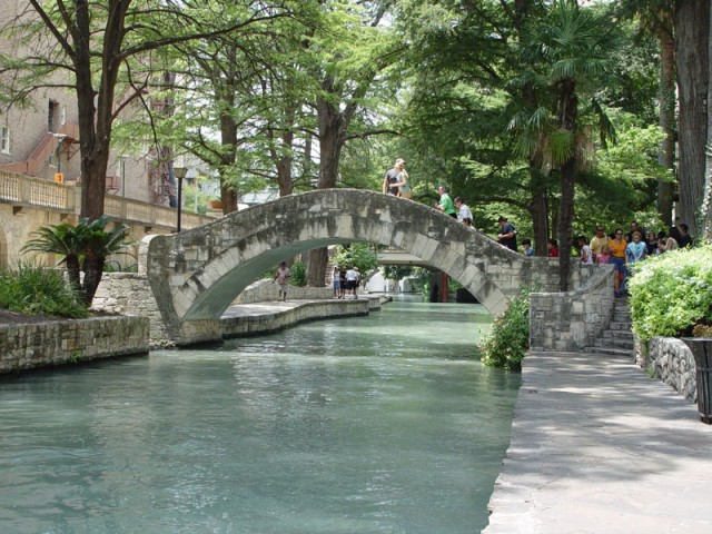 San Antonio riverwalk - Pioneer would hate these sidewalks
