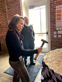 Hammerschlagen - Choked up on the hammer