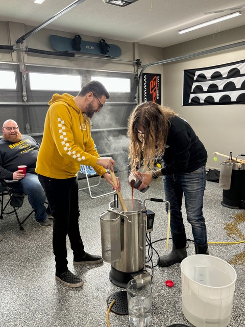 Gettin a hand from Maurizio. I accidentally ordered liquid extract.