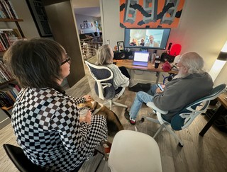 Tech - Family facetiming