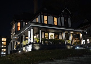 Bout to eat in this old house