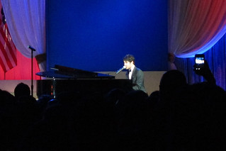 Darren Criss of Glee performing