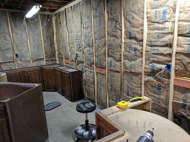 Wirin and insulatin this here shop