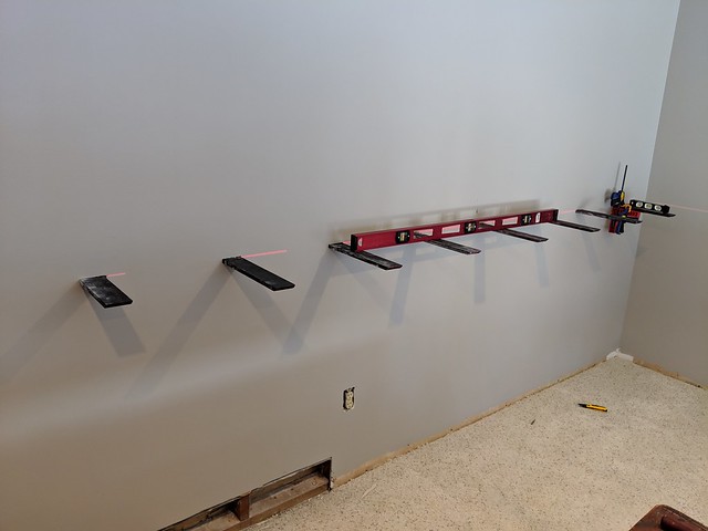 Mounting the floating bar brackets