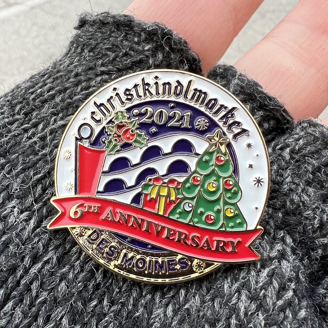 It's fun to see the Des Moines flag making it back into marketing and branding