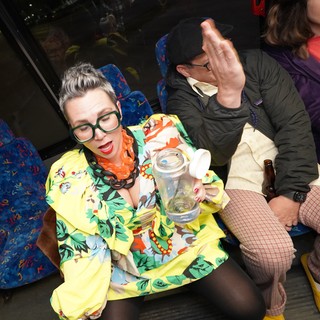 Dress Up - Limo seat dancin