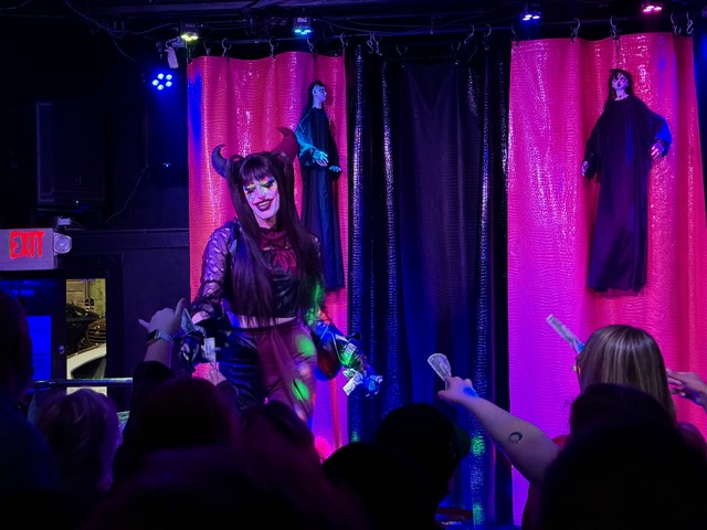 The halloween drag at the saddle was amazing