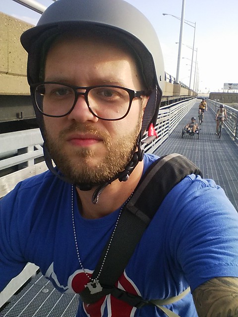 Biking to Arsenal island