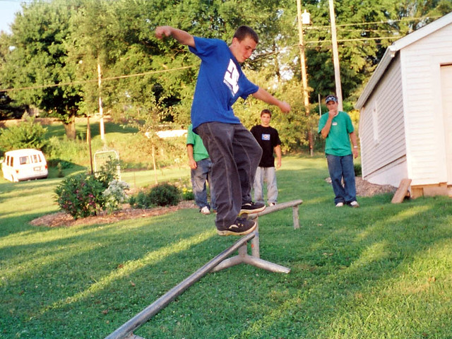 Nate transferring a 2 rail farfegnugen