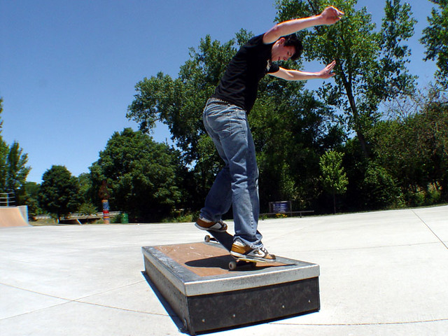 Nose Manual @ Urbandale Skatepark