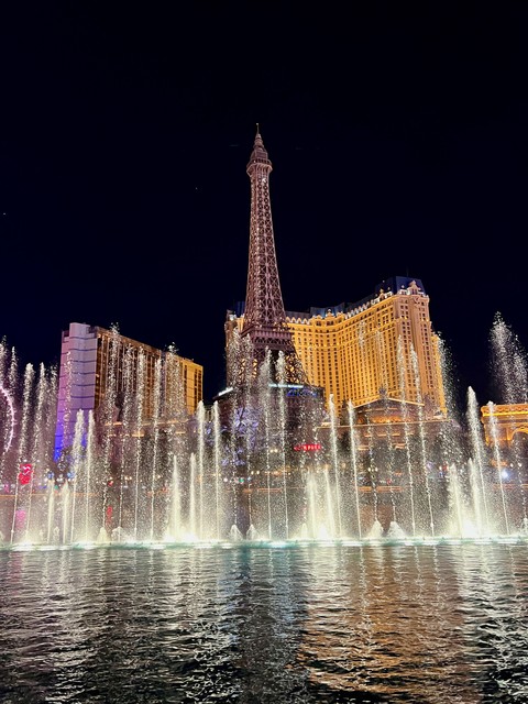 Vegas fountains