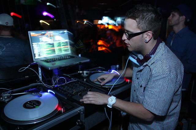 Diverse at Club Element