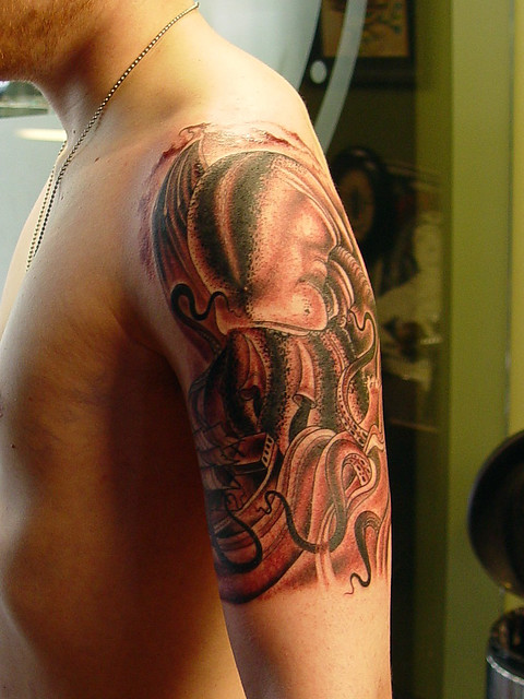Vic's Fresh Cthulhu Tattoo. Can't wait to see it all healed up
