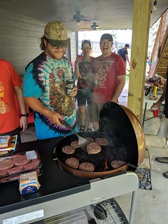 MS - Thome runnin the grill