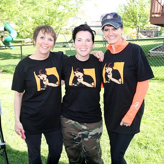 MS - Teresa, Kari, and Mom