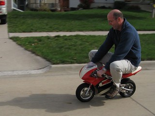 Jeff Hites - Riding on the street can't be toooo illegal - this is a police officer