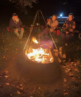 Teresa Reynolds - Waitin on dinner