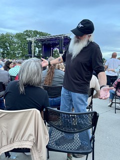 Shows - Serenading Teresa