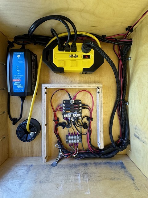 There’s something therapeutic about dressing and organizing wires. Upgraded the camper’s charge controller and added an exterior 12v outlet.