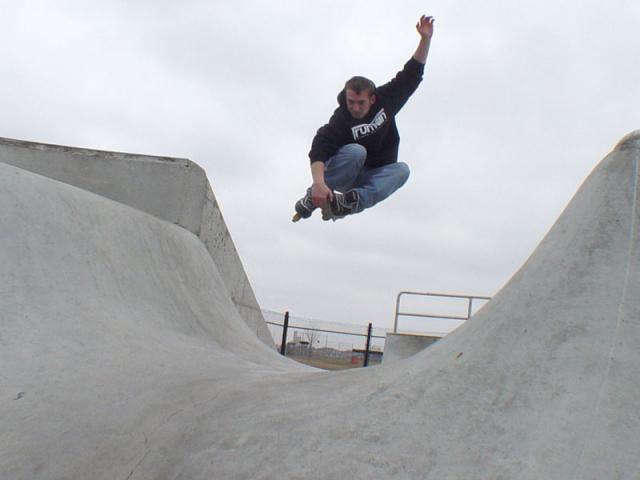 Aaron with a grab into the bowl