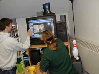 Tech - Touch Screen Sanyo Tube TV with Windows Media Player