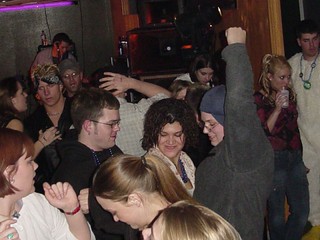 Sandwich dancing - wtf is that white monster on the right???